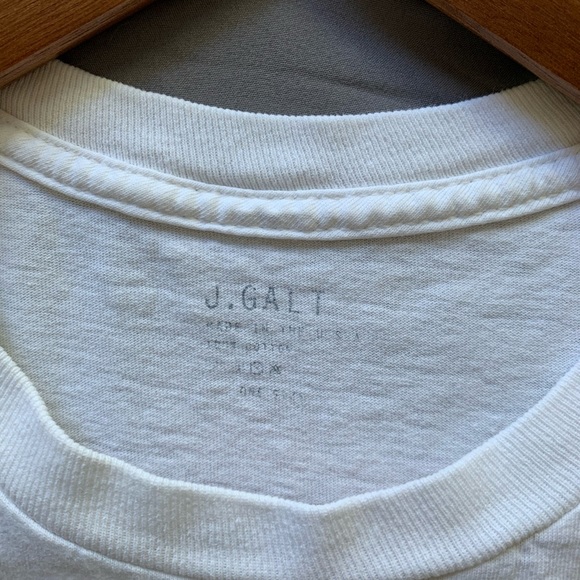 Brandy Melville USA Tee - Picture 6 of 6